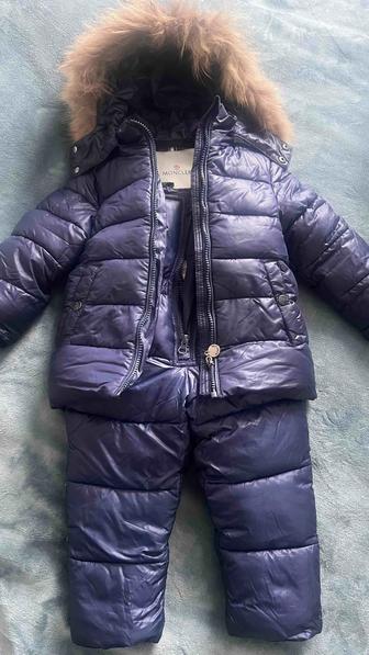 Продам детский комбинезон Монклер