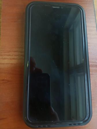 Продам айфон 11