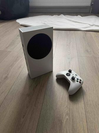 Продам Xbox series S или обменяю на Fpv Дрон