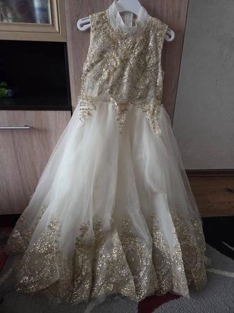 Продам платье в идеальном состоянии