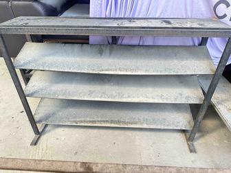 Железная полка для обуви