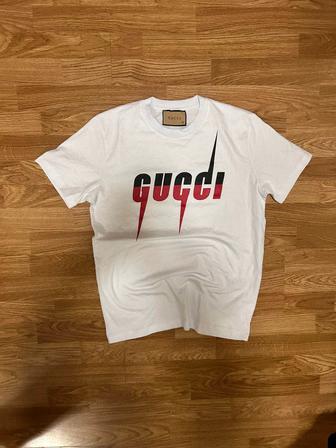 Футболка мужская от фирмы гуччи