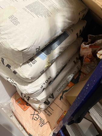 Стяжка и штукатурка