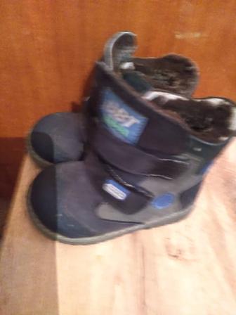 Продам зимние сапожки