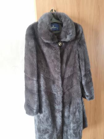 Продам шубы 3штуки