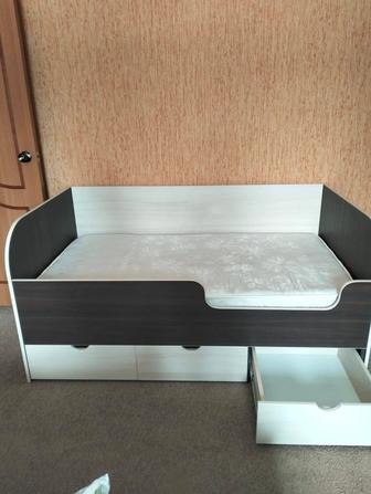 Продам кровать