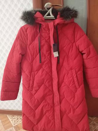 Продам женские зимние куртки