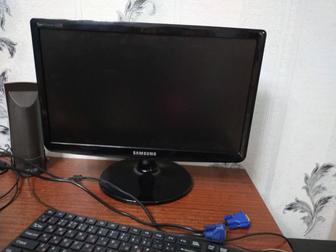 Продам монитор Samsung S19B300N