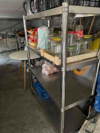 Продаю стеллажи