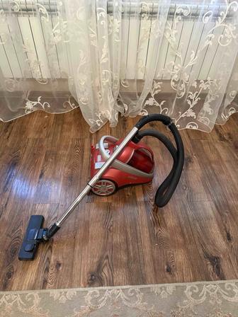 Пылесос Midea 2000W