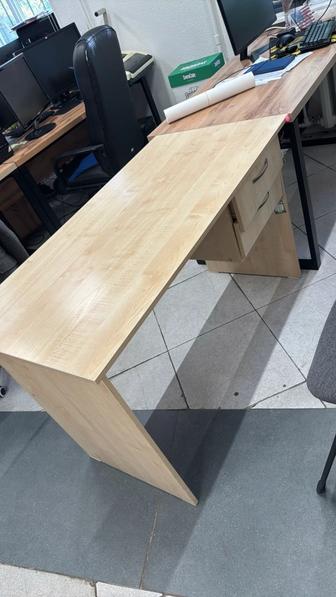 Продам столы для офиса
