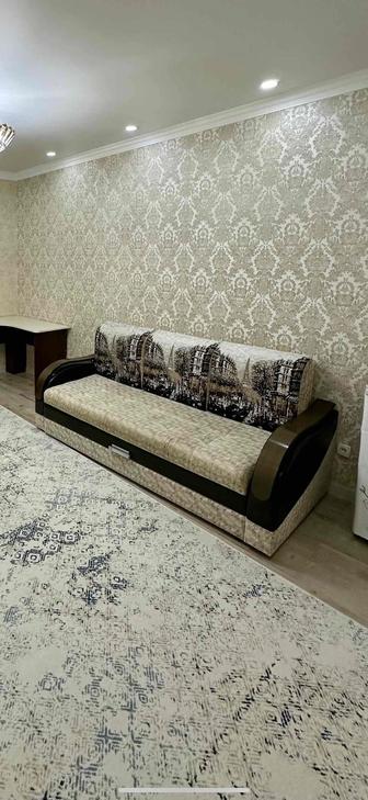 Диван трехместный раскладной