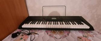 Продам синтезатор