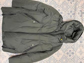 Продам женскую куртку идеальное состояние.