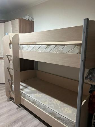 Подростковый гарнитур