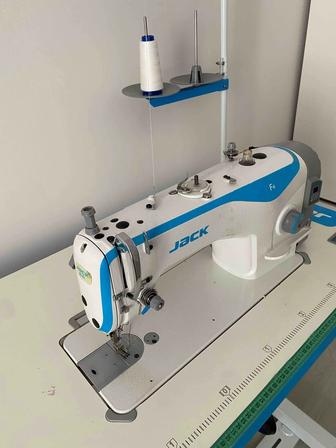 Швейная машинка. Хорошее состояние