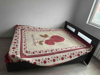 Продам двухспальную кровать