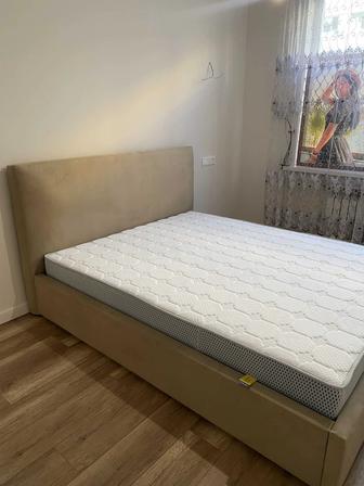 Продам кровать, матрас, наматрасник