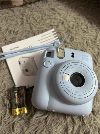 Продается абсолютно новый instax mini 12