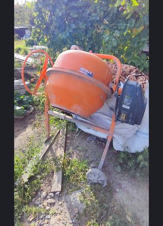 Продам бетономешалку
