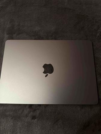 Продаю Ноутбук Apple MacBook Air 13 2022