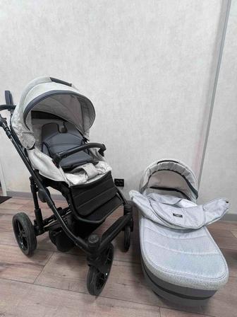 Коляска универсальная 2 в 1 Adamex Rimini серого цвета