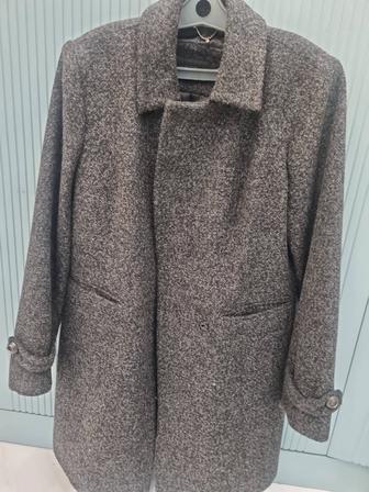 Продам пальто женское