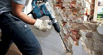 Демонтаж перегородок, услуги перфоратора