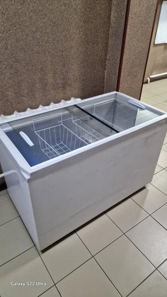 Продам морозильную витрину