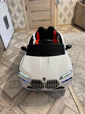 Продам детскую машинку