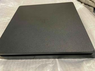 Sony playstation 4 Slim
