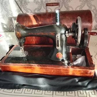 Швейная машинка