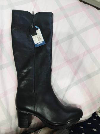 Продам сапоги кожаные новые