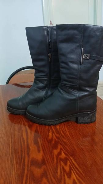 Женские зимние сапоги размер 38 39