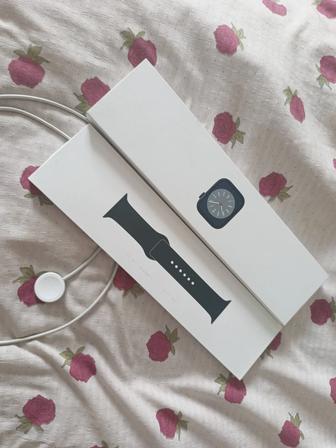 Продам Apple Watch 8 series 41 mm