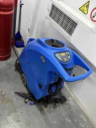 Продам поломоечную машину