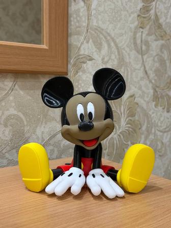 Продам декоративную фигурку Микки Маус