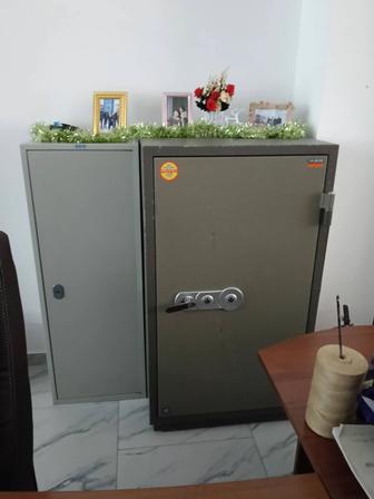 Продается сейф в отличном состоянии большой вместимости