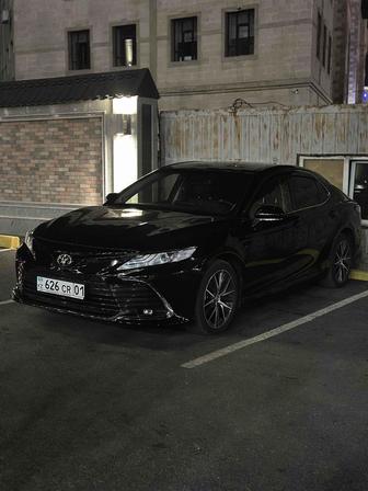 Аренда авто бизнес класса с водителем TOYOTA CAMRY 75 ЛЮКС