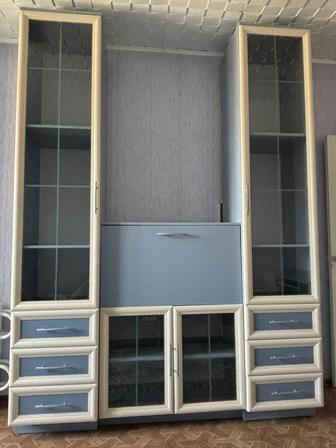 Продам шкаф для гостиной