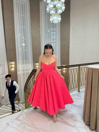 Продам платье ткань Valentino