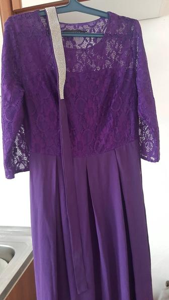 Платье продаю