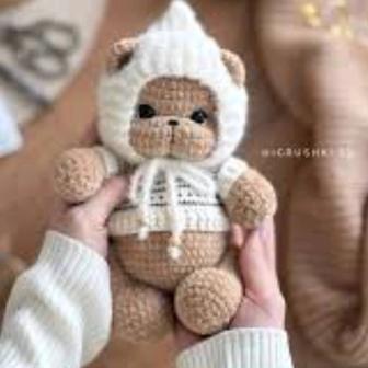 Вязанные брелки игрушки и многие другие на заказ