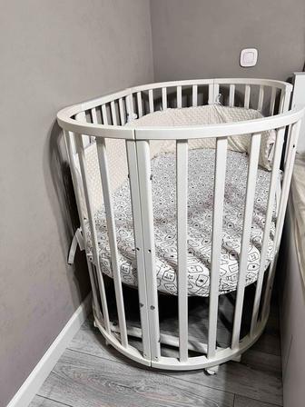 Продам детскую кровать-манеж