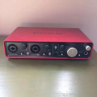 Звуковая карта Focusrite 2i2 1 gen