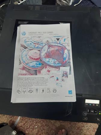 Продам цветной принтер hp