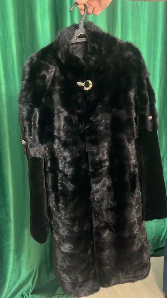Продам норковую шубу