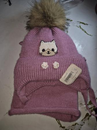 Продается шапка с шарфом. Новая