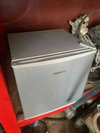 Холодильник барный