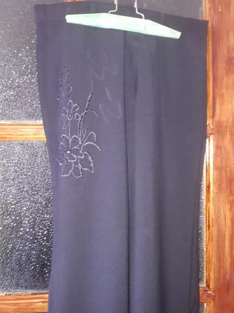 Продаю брюки женские прямые размер 48